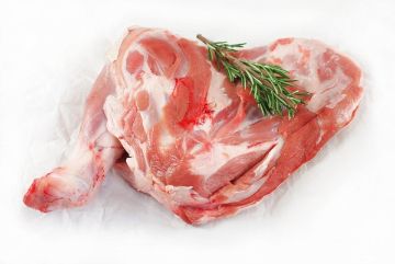 Buy Fresh Local Indian Mutton Whole Shoulder 1.2kg in Dubai, UAE from ...