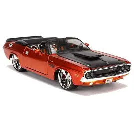Maisto Sp A 197 Dodge Challenger Die-Cast Rc Car (1:24)