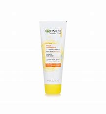 Garnier Skin Active Fast Fairness Cleansing & Clarifying Face Wash with Pure Lemon Essence, 100ml